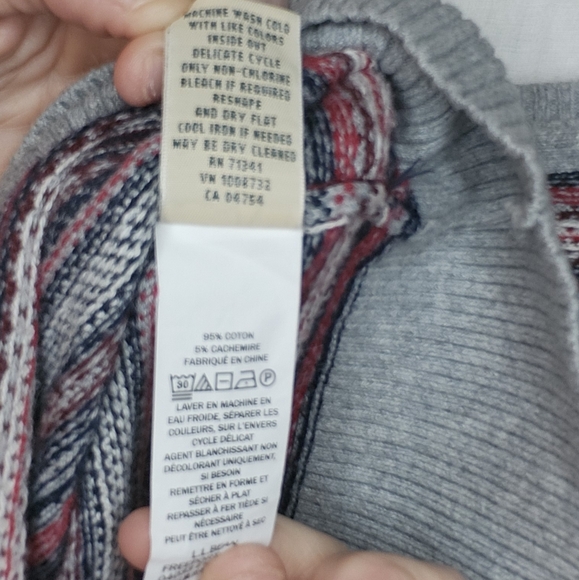 L.L. Bean Cashmere Blend Sweater Button Front Cardigan Size Medium Gray Pink - Picture 9 of 9